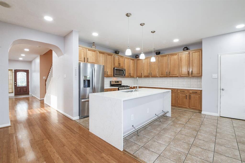 KITCHEN / BREAKFAST