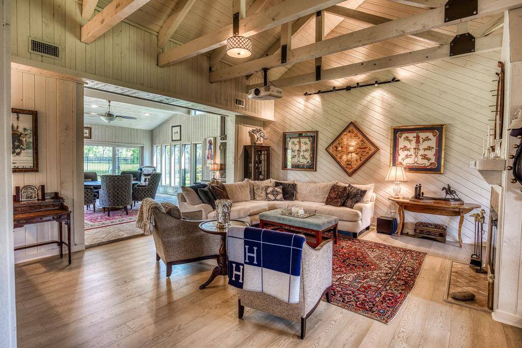 Main residence has private entrance and enjoys privacy in secluded part of farm