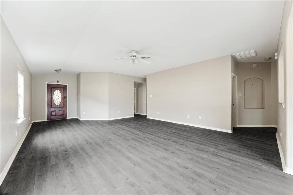 This beautiful open comcept home is ready for you!