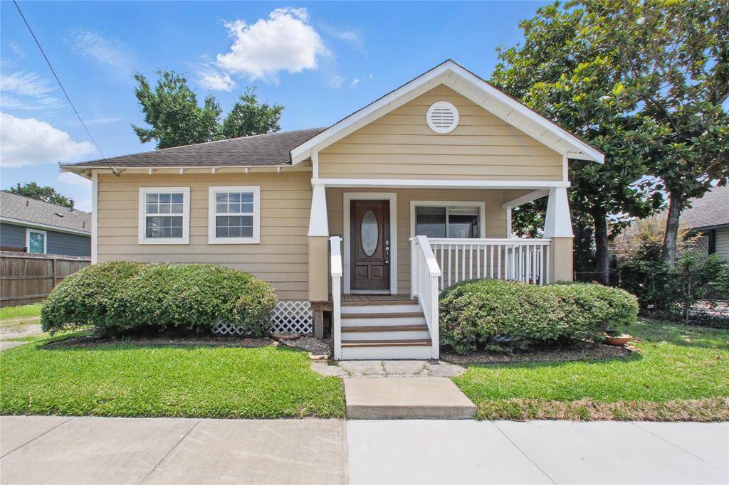 Welcome to 1118 Hammock St!