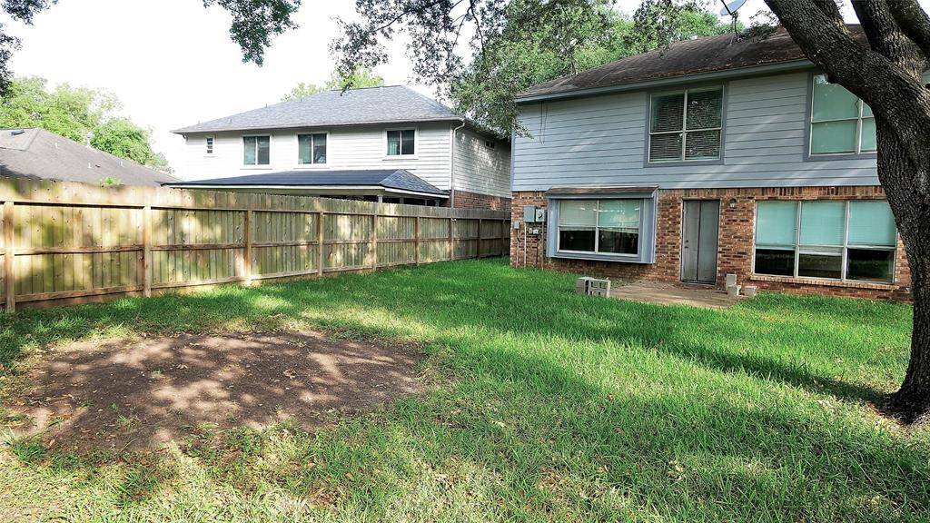 Another view of the large back yard
