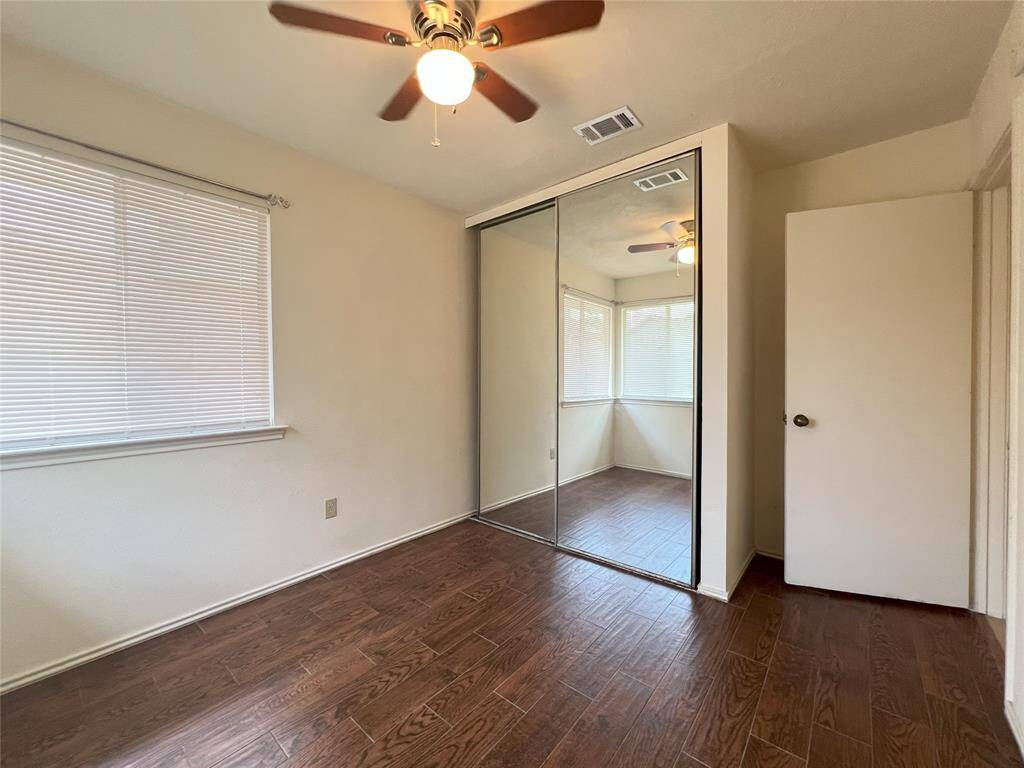 2nd small bedroom & closet