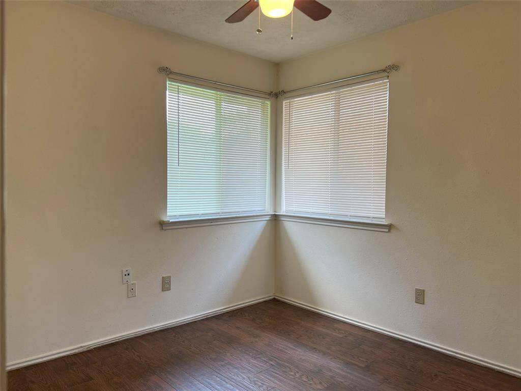 2nd small bedroom