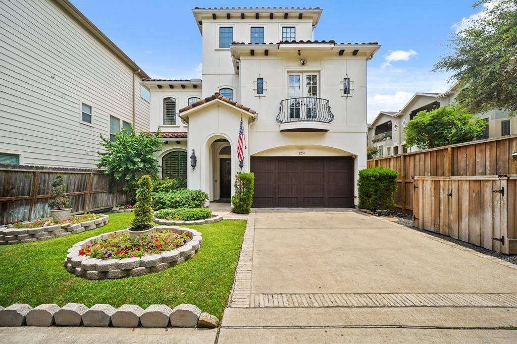 This fabulous custom home built by Mazzarino Construction and situated on an over-sized wooded lot in the heart of Rice Military/Washington Corridor offers convenient access to freeways, shopping, dining & downtown destinations.