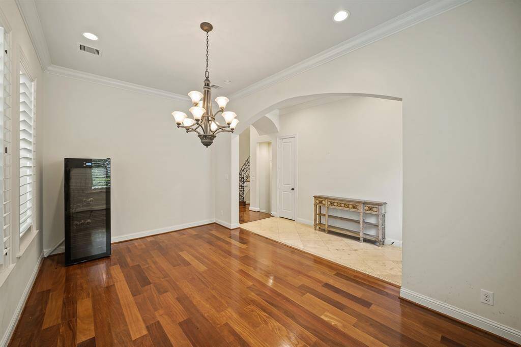 Ideal for casual to formal entertaining, this dining space is filled with plenty of natural light! As an additional note, this home comes compete with an Orbi high speed network system (mesh system) throughout the home and all existing furnishings can remain.