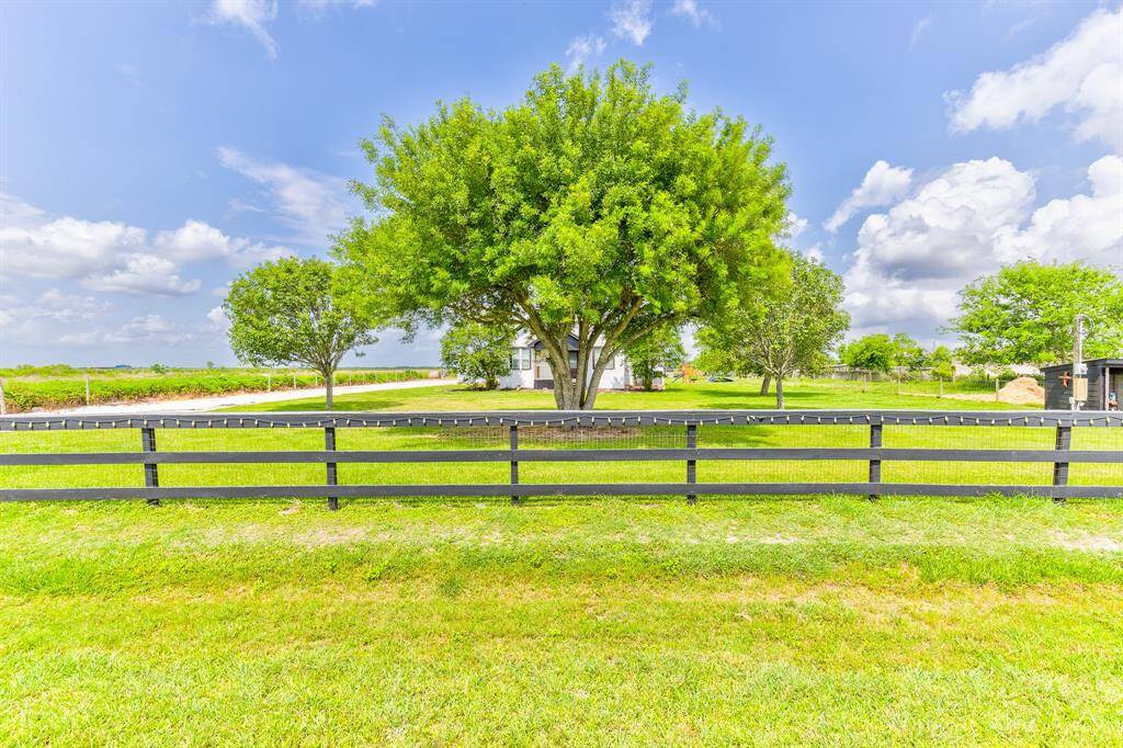 Welcome to this beautiful 5-acre property with 3 bedroom, 2.5 baths.