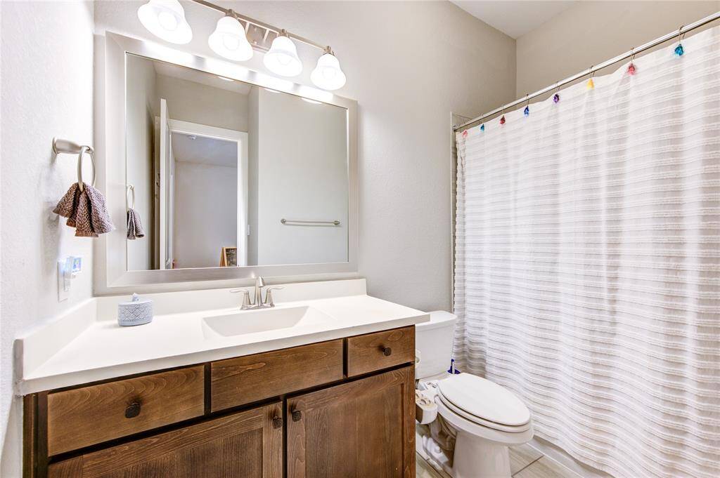 Secondary bathroom