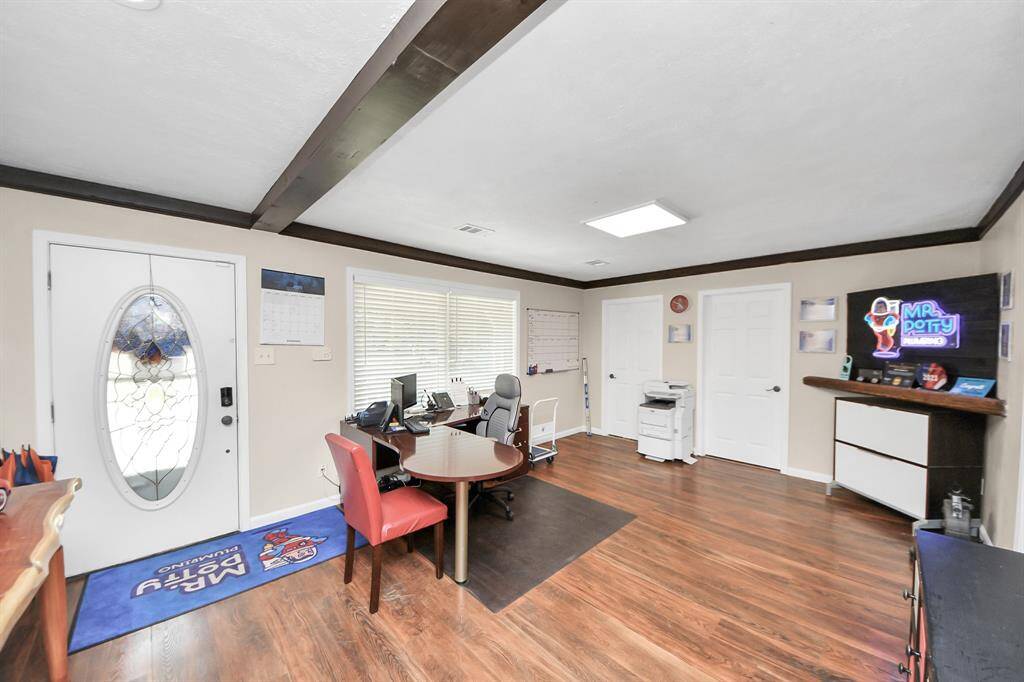A closer look at this lovely home.
