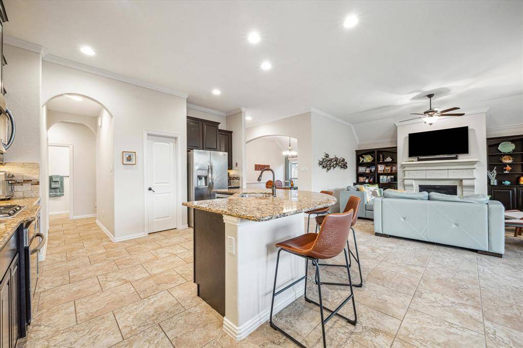 Walk in pantry in kitchen