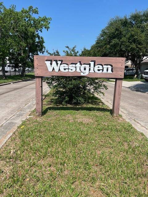 Westglen entrance