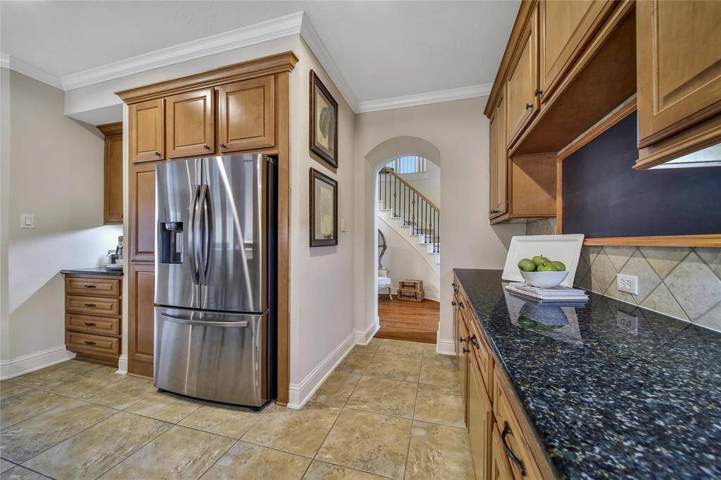Bonus - Fridge can stay!