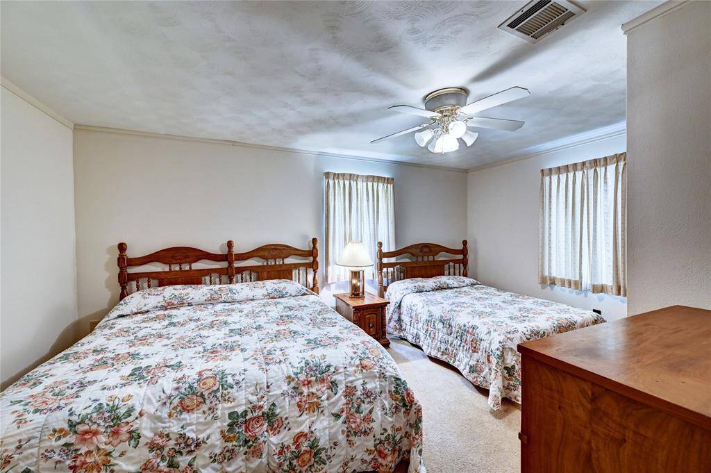 11x12 Bedroom