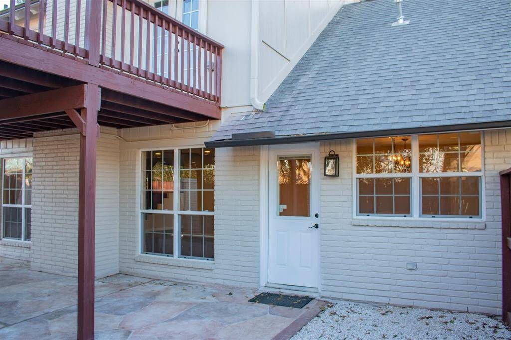 Kitchen entrance
