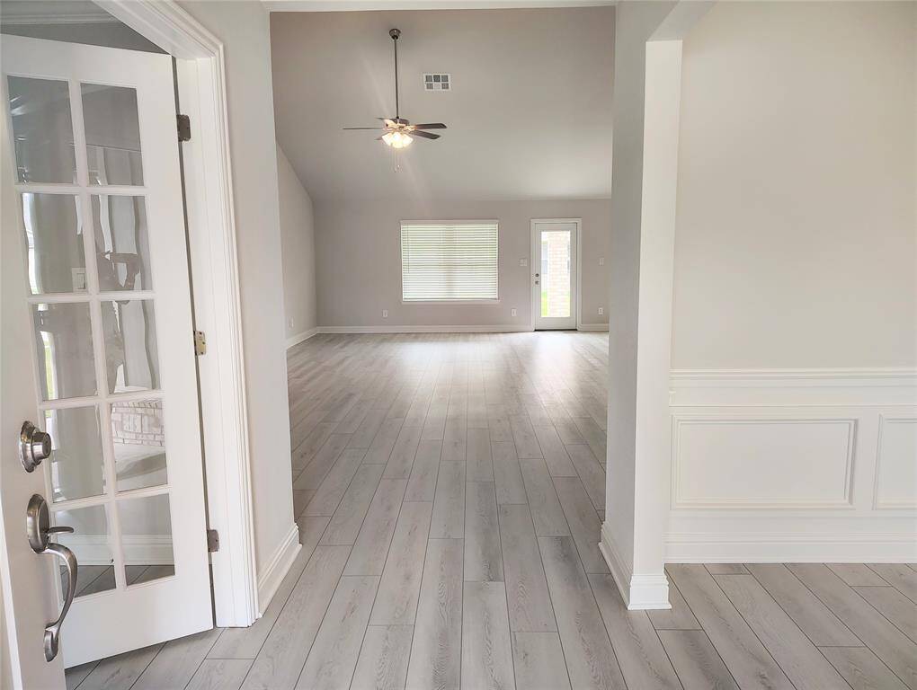 OPEN CONCEPT STOCK PHOTO