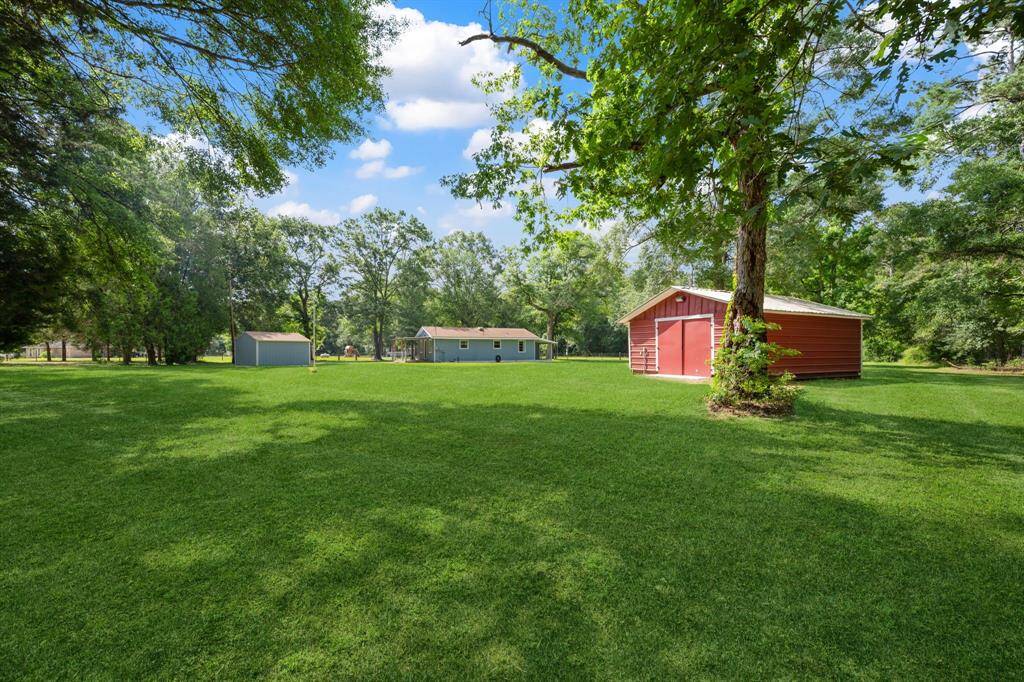The home is beautifully done, the workshop is fabulous.... and the neighbors are spectacular! (That's always an added bonus!)  Low Taxes, NO HOA... bring your farm animals!