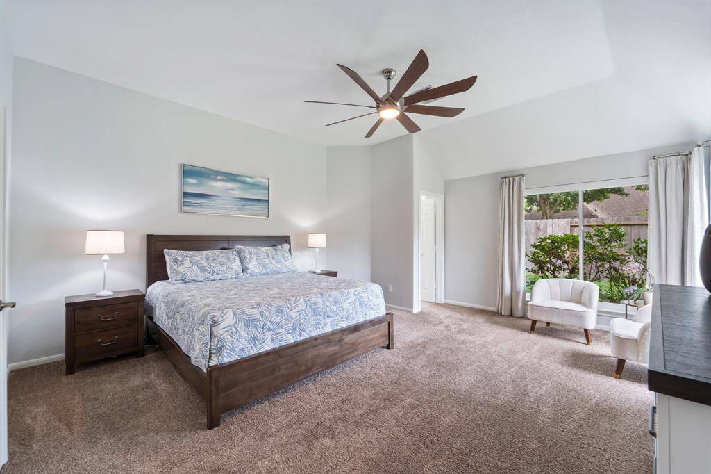 Massive primary bedroom with sitting area.