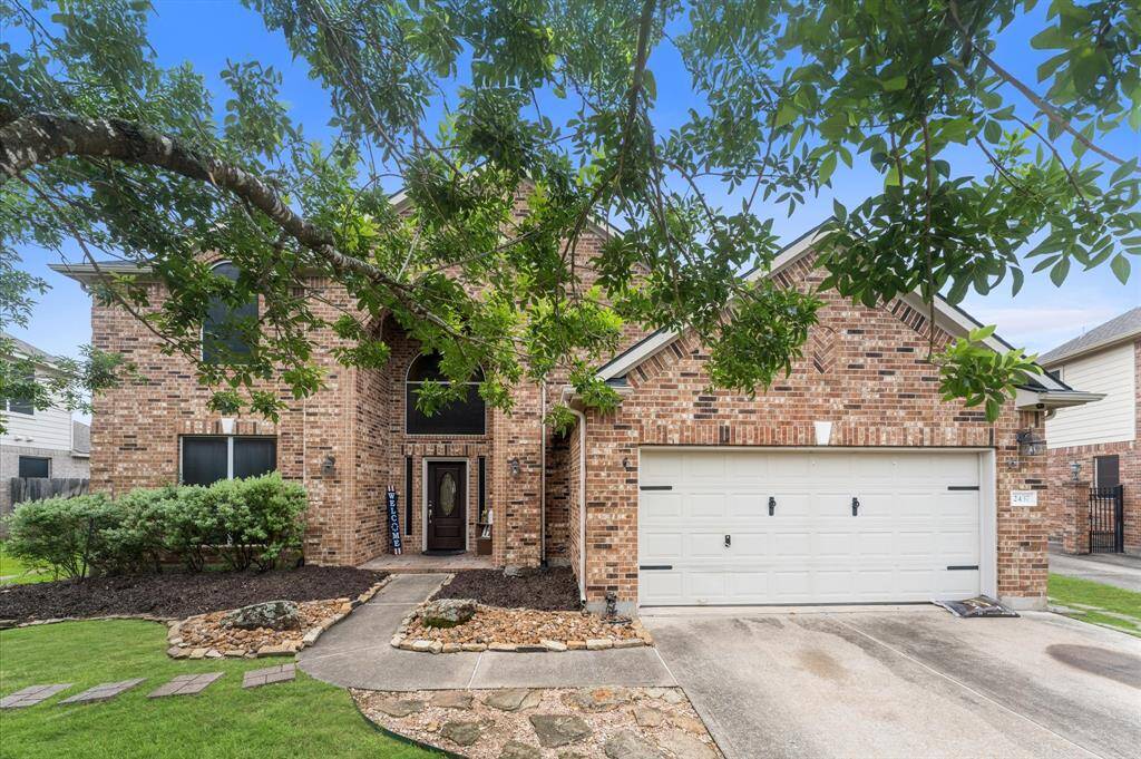 2437 Piey Point in Deer Park.   Roof is 5 yrs old.