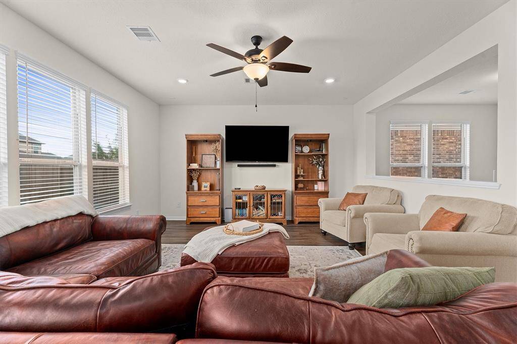 Living Room (18 x 15) view looking from breakfast area