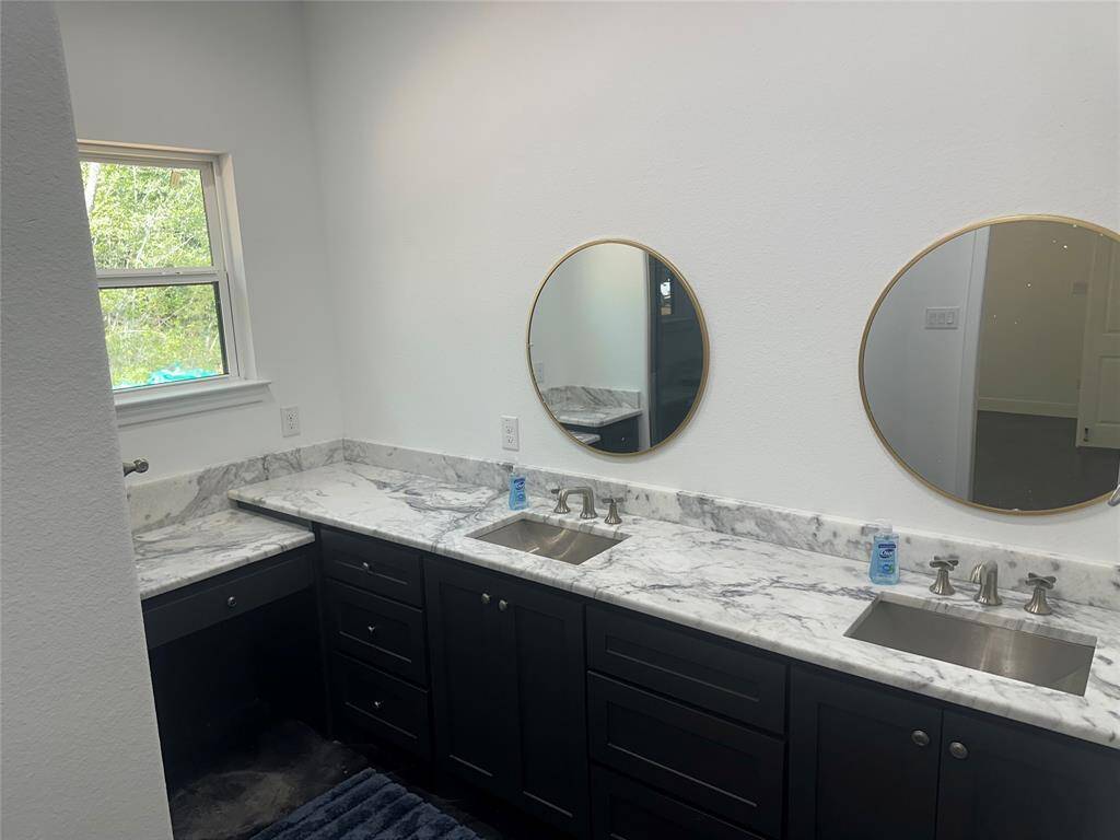 Master Bathroom Vanity
