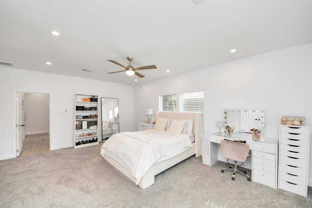 Oversized bedroom 2.