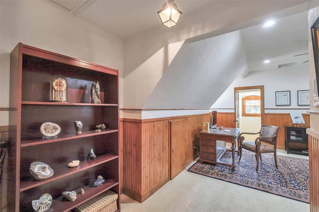 Another secondary bedroom that could be used as a second Study