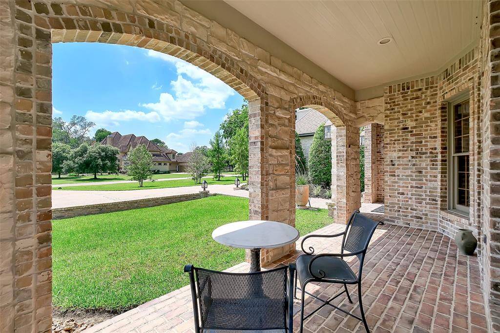Quaint sitting area on front porch