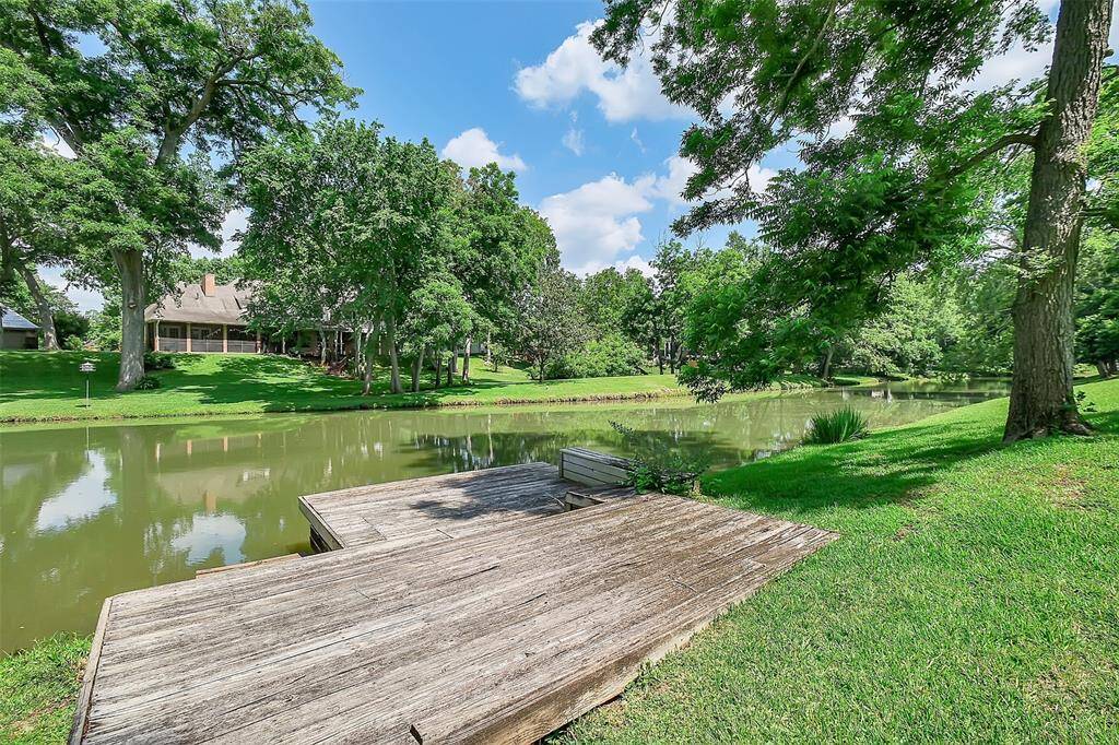 Bring your fishing rod and enjoy nature from your own back yard