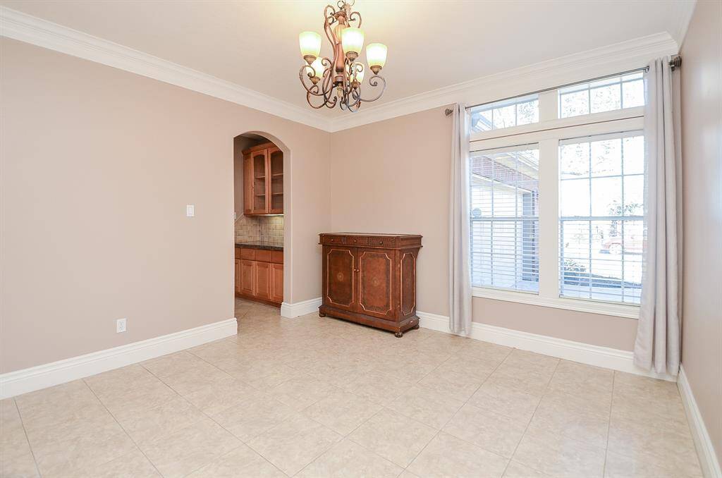 Formal dining room