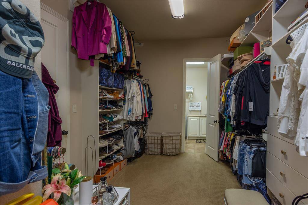 Oversized closet, with so much space and storage