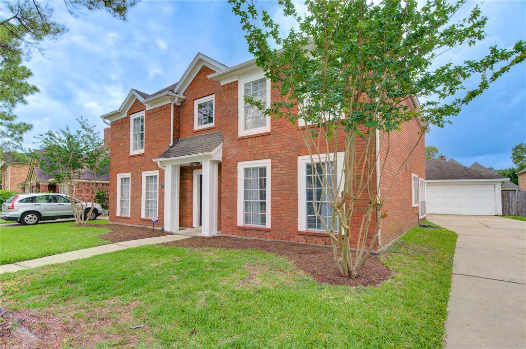 A long driveway allows of extra parking space!