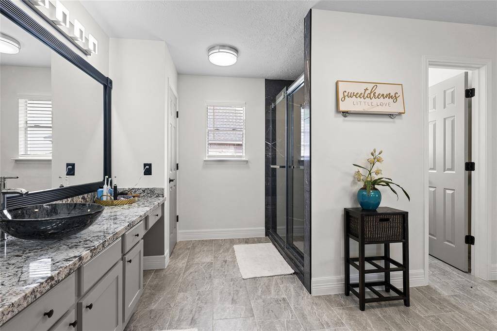 2nd Bathroom with oversized shower