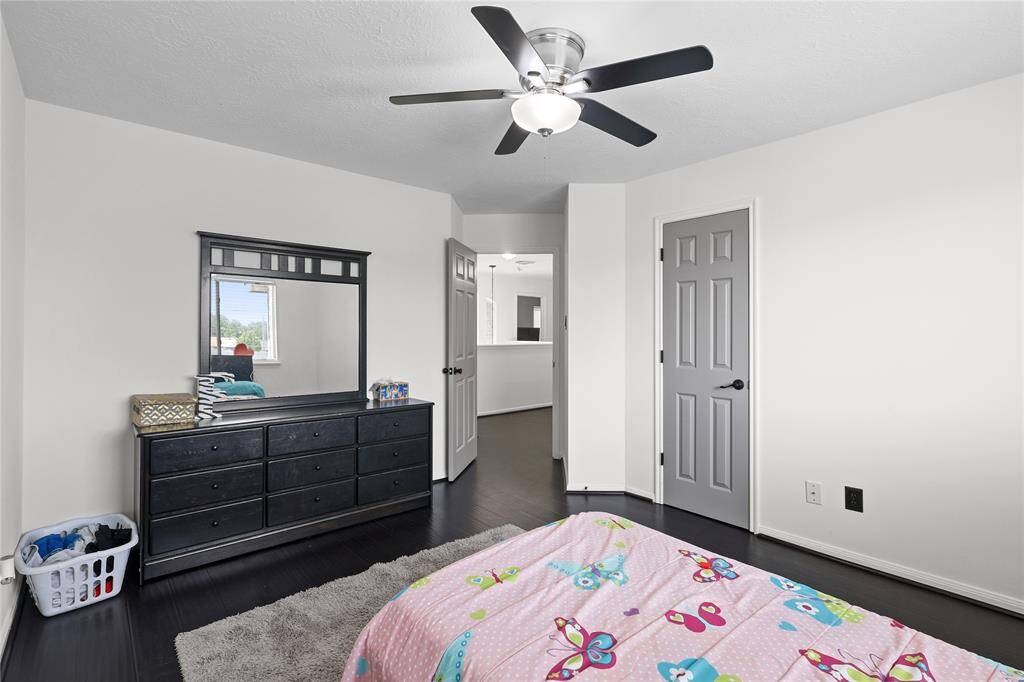 4th Bedroom:  Another view
