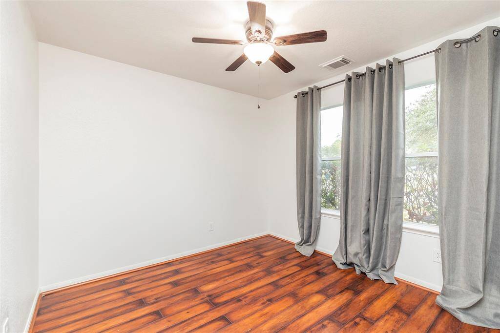 Additional Bedroom. Flexible spaces ideal for guests, work, or play.
