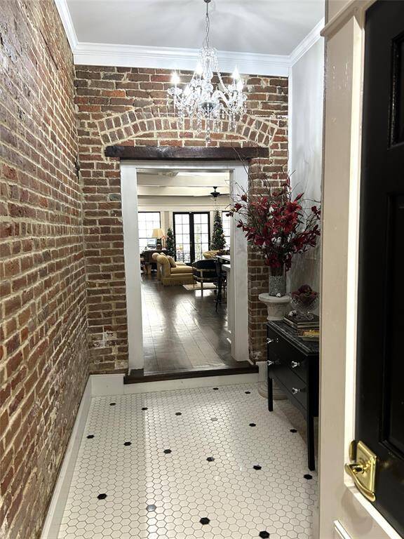Floor 1 Entry into LR