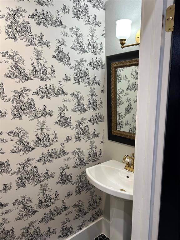 Floor 1 Powder Bath