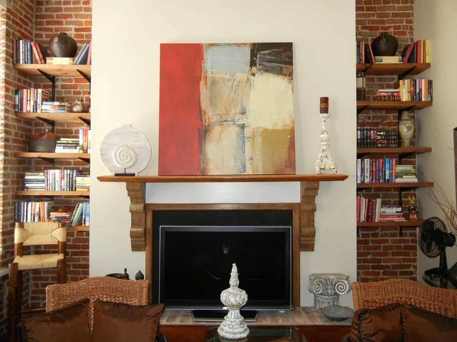 Floor 3 Fireplace