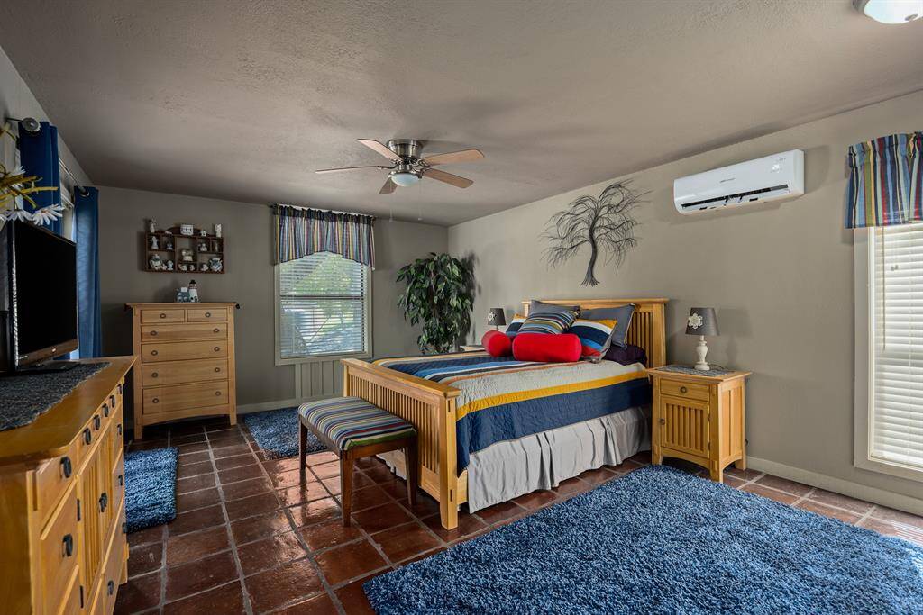 Primary bedroom I at the guest house.