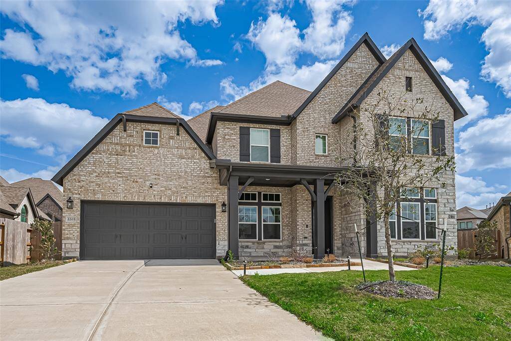Welcome to 2203 Crystal Reef Ct.