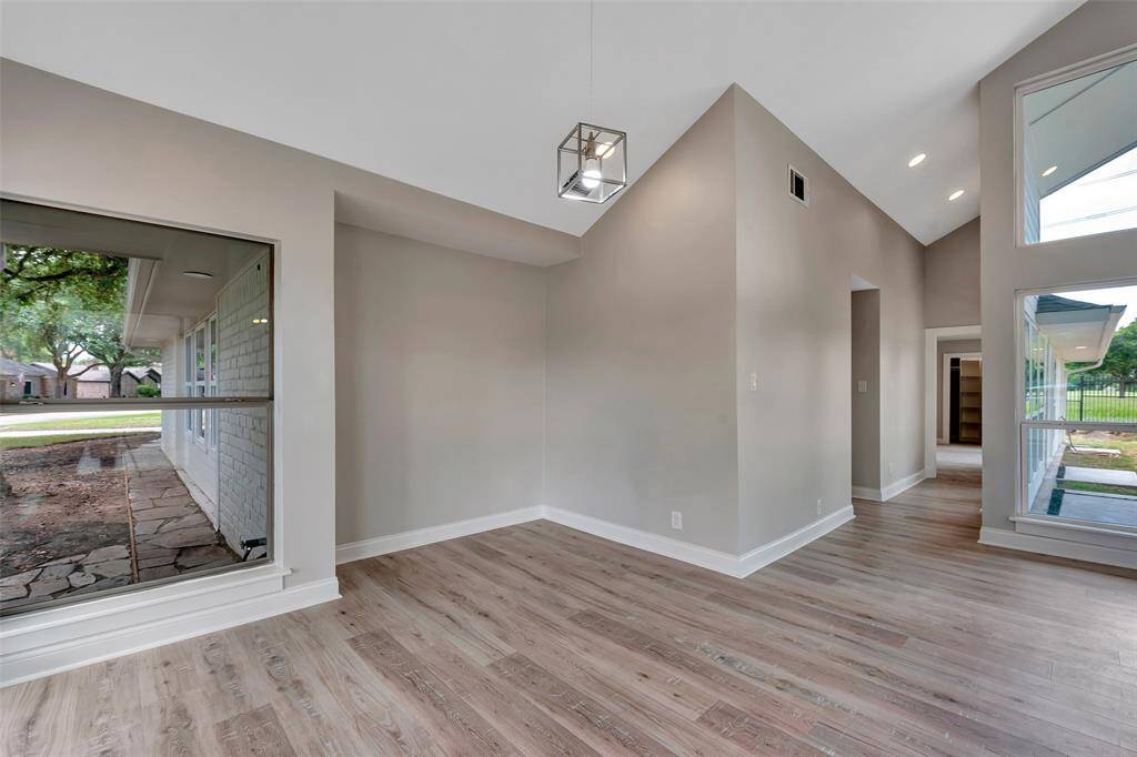 Another unique area. This space is called the "sitting room". It is versatile and ready for to fill the living space needs you have.