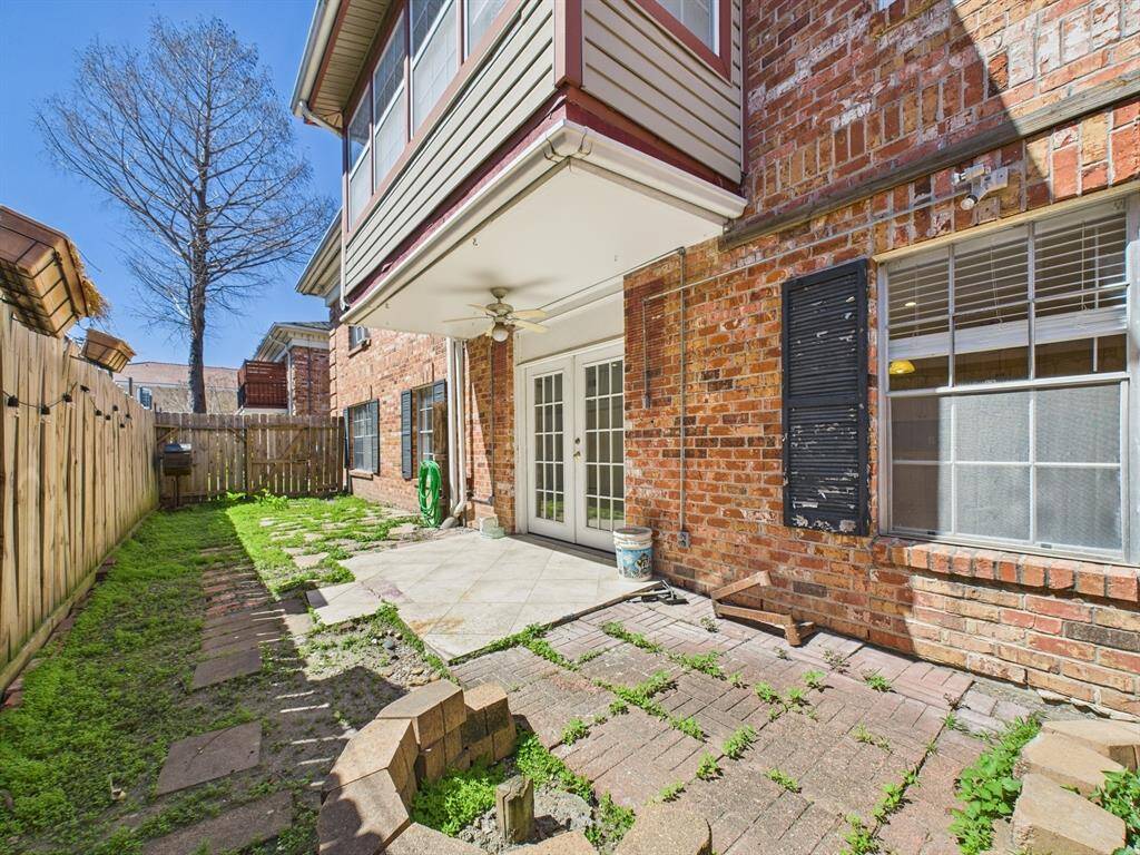 Covered Patio & Greenspace