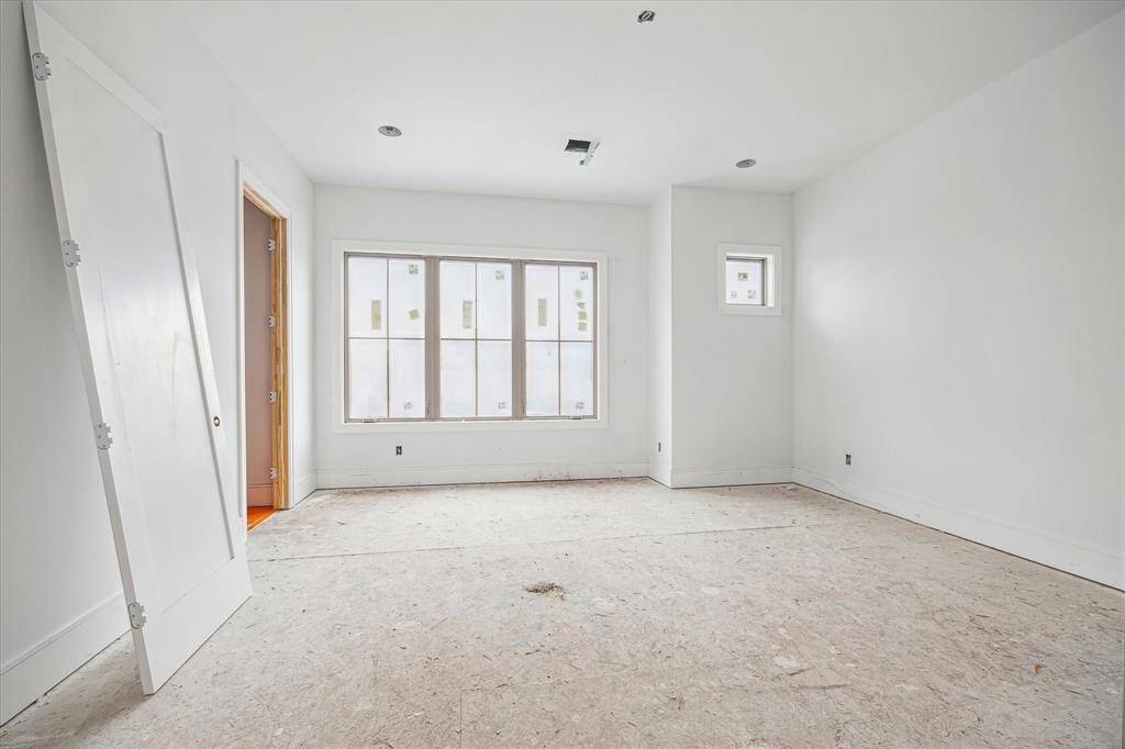 Additionally, second floor includes a secondary bedroom with en-suite bathroom.