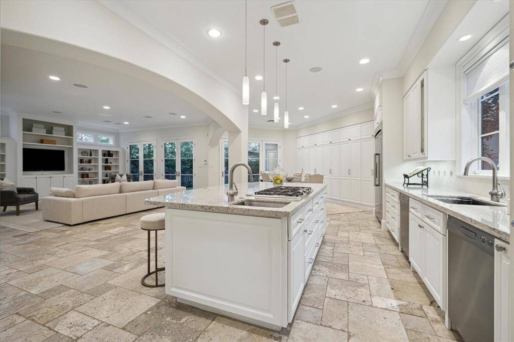 Another view of the spectacular kitchen.