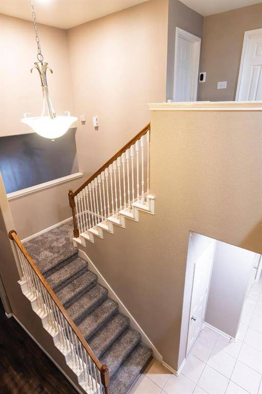 Gorgeous staircase for all those memorable family photo moments.