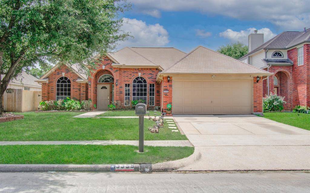 Welcome home to 3359 Tenaha!