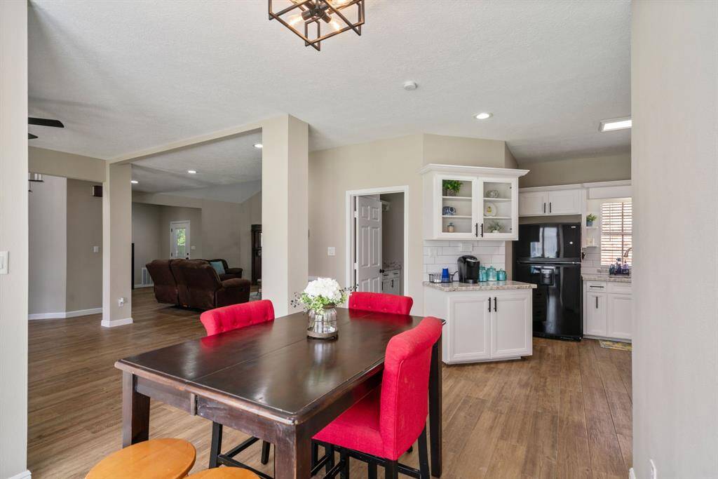 Kitchen Dinette