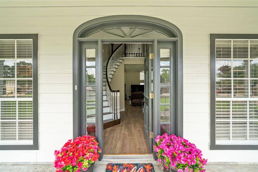 Come on in and see the newly remodled home