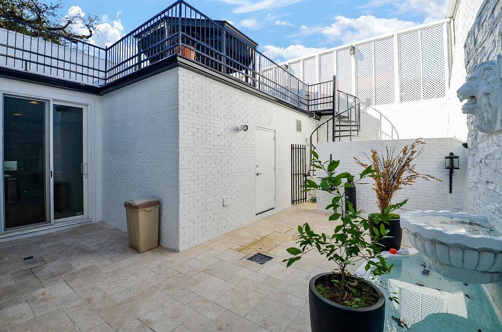 Property Image 44