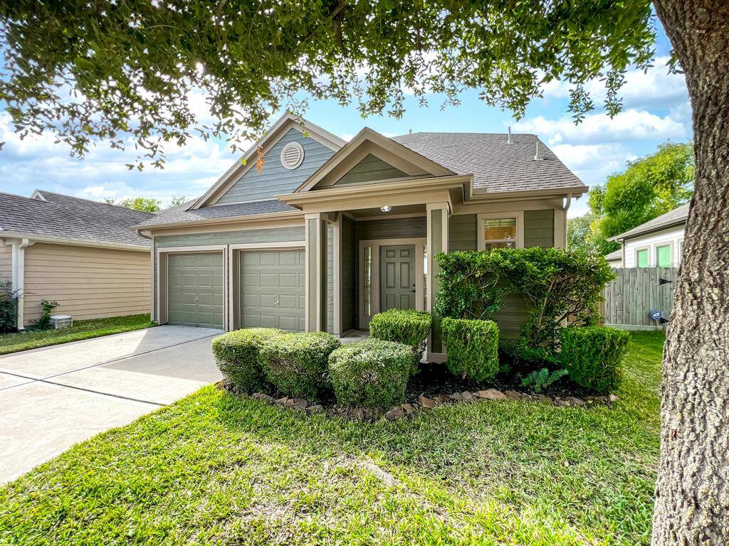 Welcome to 6118 Fulton Meadows Ln. located in Oak Forest West. This beautiful home rests on a corner lot at the end of the street with a larger driveway than most homes in the neighborhood. Enjoy fresh exterior paint.