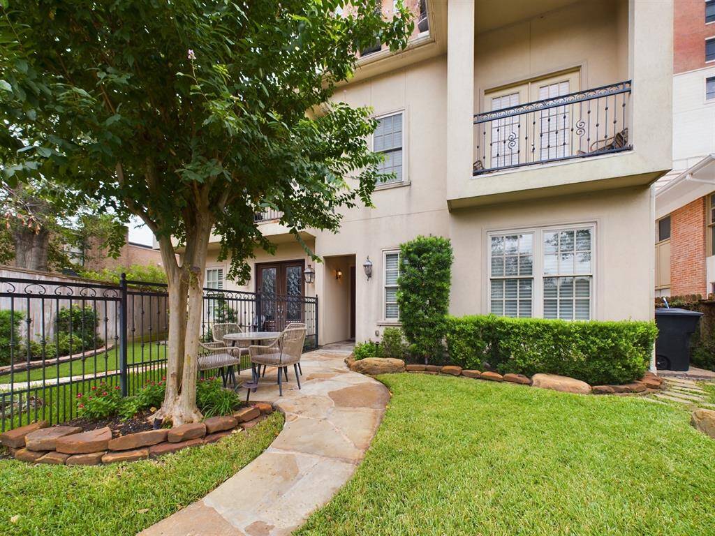 Welcome to 6319 Riverview Way
