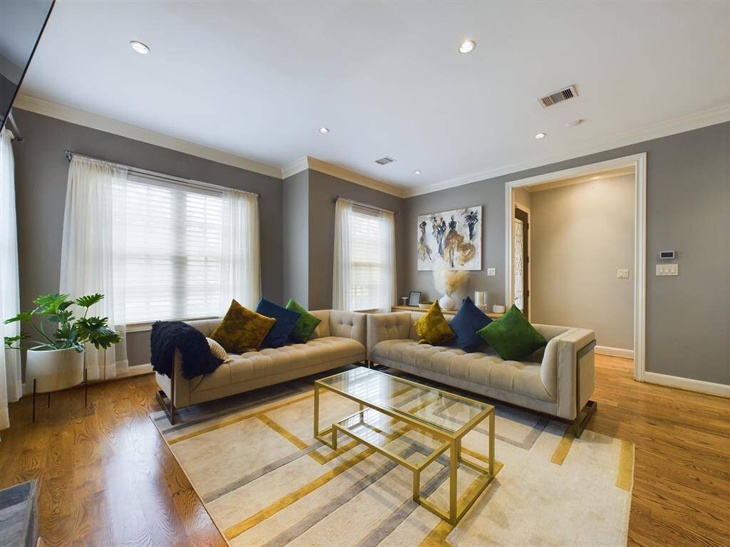 Spacious Living Room